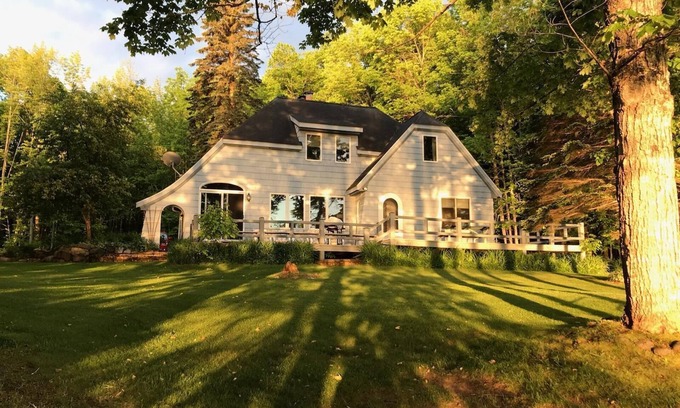 Marenisco House | Experience Northern Reflections on Lake Gogebic's Shore