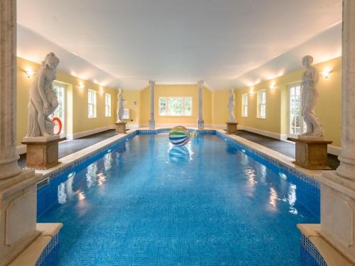 Wainfleet All Saints House | Unforgettable Retreat at Northolme Hall – 4-Star Excellence