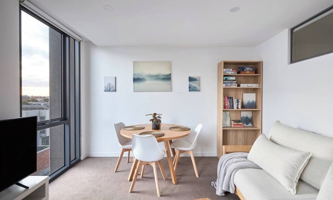 Brunswick East Apartment | Northside Rendezvous A Stylish Couples Hideaway
