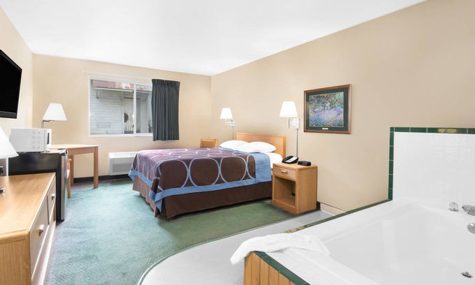Ely Hotel | Discover Northwoods Inn & Suites: Family-Friendly Comfort