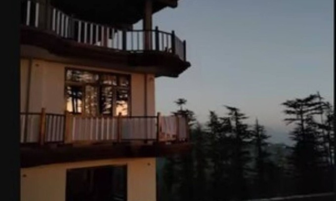 Cheog Hotel | Family-Friendly Triple Room at Norvin Homes with Breakfast