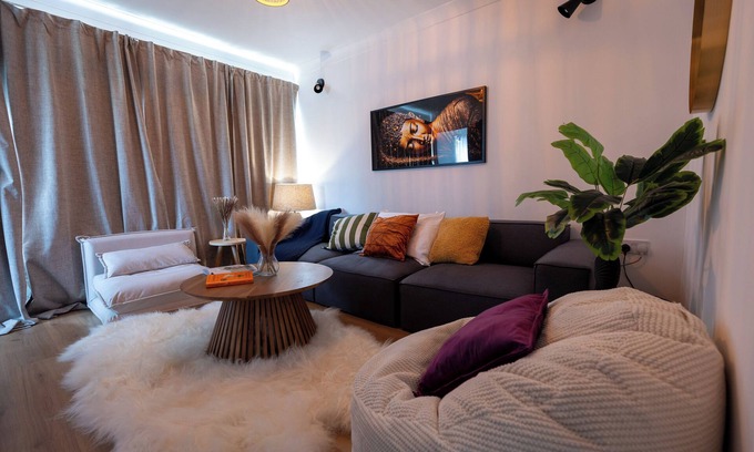 Norwich House | Norwich - House - Sleeps 7 - Parking - Garden