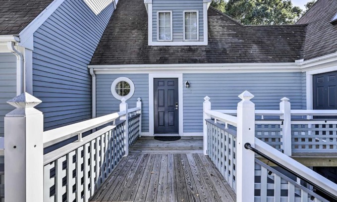 Westside Norwich Apartment | Experience Comfort at Norwich The Villas Near Mohegan Sun