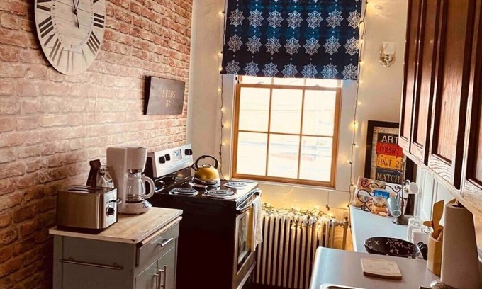Winchester Apartment | Discover Nostalgia Lane: Family-Friendly Stay in the City