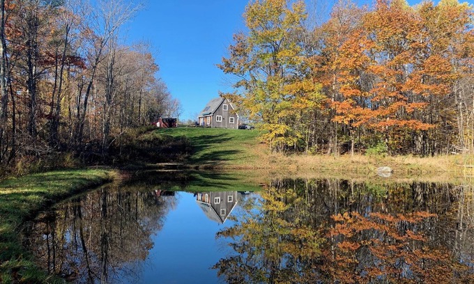 Canaan House | Tranquil Pond Front Bungalow with Ocean View & Breakfast