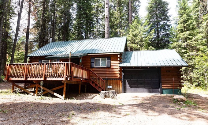 Cascade Cabin | Not your grandpa’s cabin