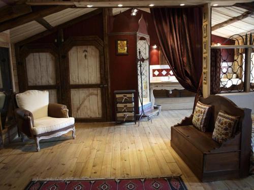 La Chaise-Dieu Bed & Breakfast | Discover Notre Bergerie: Family-Friendly with Breakfast Included
