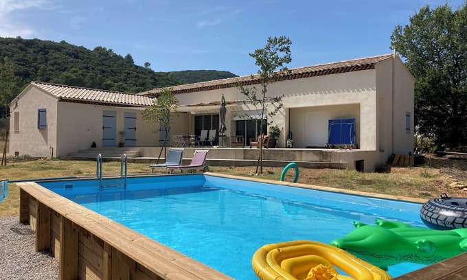 Meounes-les-Montrieux House | Family-Friendly Retreat with Pool and Fun Activities for Kids