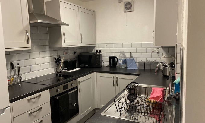 Newark upon Trent House | Nottingham Comfy Home: Newly Refurbished with Ocean View