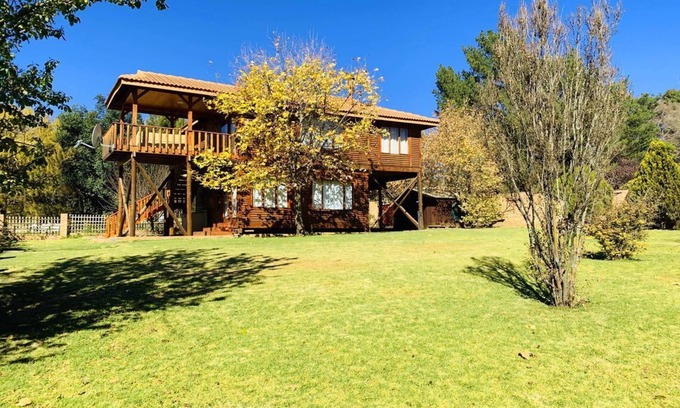 Clarens Cabin | Nougat Cabin: Cozy Log Retreat Near Shops and Dining