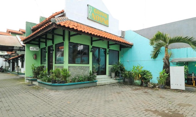 Waru Hotel | Discover Family-Friendly Noumi Homestay for Your Getaway