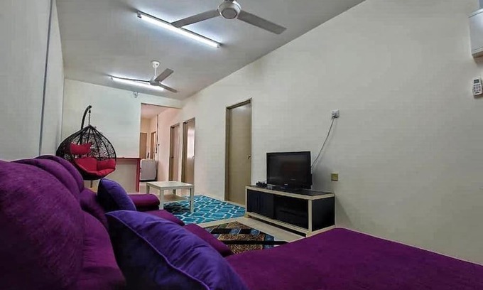 Gambang House | Family-Friendly Nourina Homestay Gambang with Great Reviews