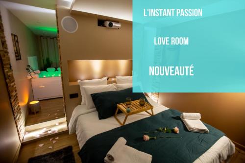 Tourlaville Apartment | Romantic Retreat at Nouveau - L'instant Passion Love Room