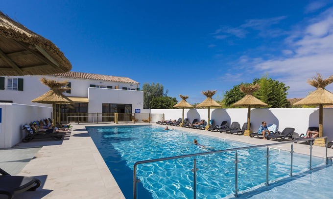 Rivedoux-Plage Condo | Modern Apartment for 6 with Pool Access and Great Amenities