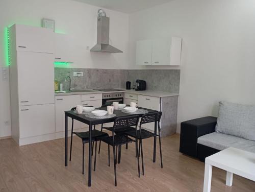 Brno-stred Apartment | Modern Apartment with Terrace & Pool - Rated 8.6/10
