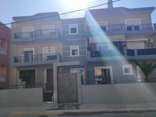 Igoumenitsa Apartment | Family-Friendly Stay at Nova Ledeza NL - Pet Welcoming!
