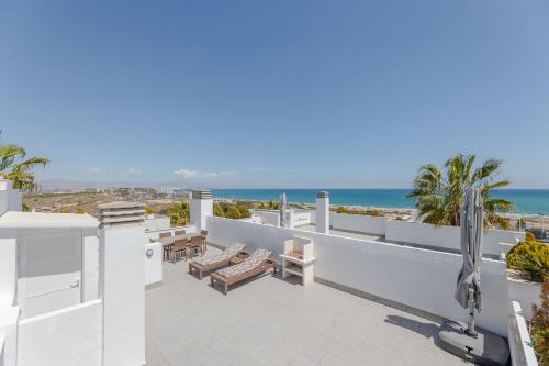Gran Alacant Apartment | Experience Nova SuperBeach 38: Family-Friendly with Pool