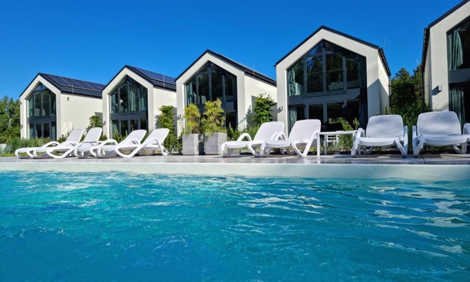 Sarbsk Apartment | Premier NOVA ULINIA Sand - Ocean View & Pool Access