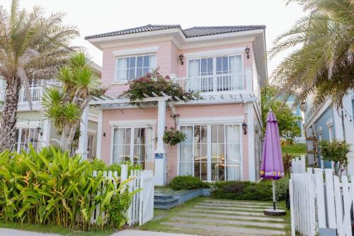Phan Thiet Villa | NovaWorld Phan Thiet Beachfront: Oceanview Rooms & Amenities