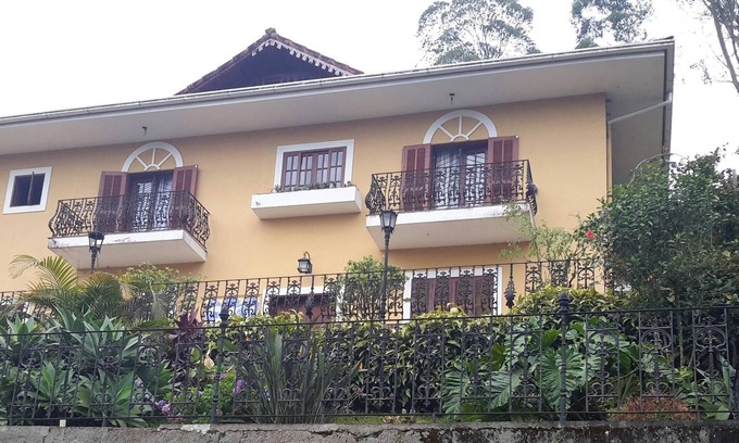 Quitandinha House | Experience the Republic's Proclamation in Serrano Comfort
