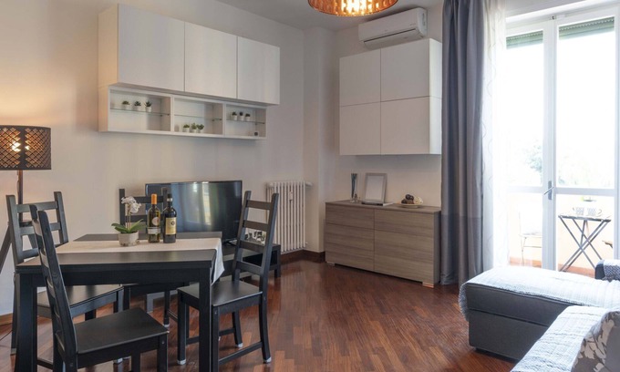 Novoli - San Donato Apartment | Inviting Novoli Suite Apartment with Kitchen & Breakfast