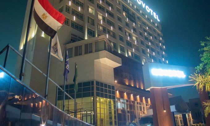Gezira Hotel | Discover Novotel Cairo El Borg: Poolside Relaxation Awaits