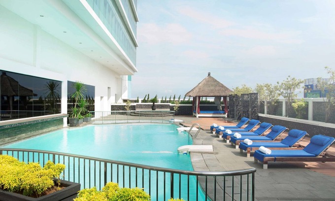 Chinatown Hotel | Discover Novotel Jakarta Gajah Mada: Pool, Spa & Family-Friendly
