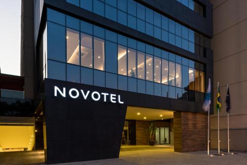 Zona Sul Hotel | Relax at Novotel RJ Praia de Botafogo with Spa & Hot Tub