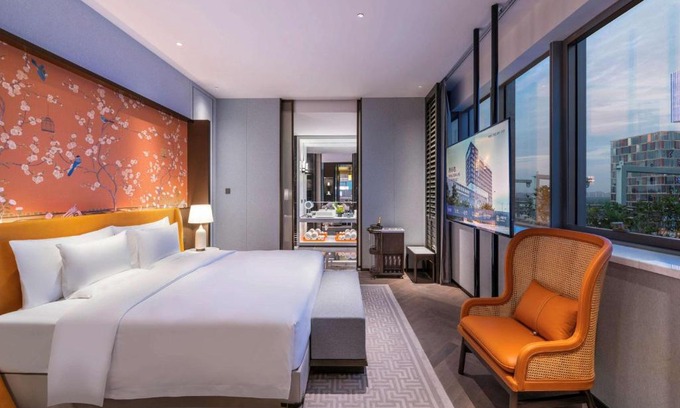 Weiyang Hotel | Discover Comfort at Novotel Xian Xixian - Rated 9/10