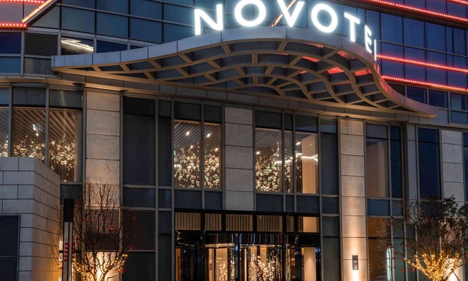 Zhengzhou Hotel | Comfortable Stay at Novotel Zhengzhou Airport with Pool & Dining