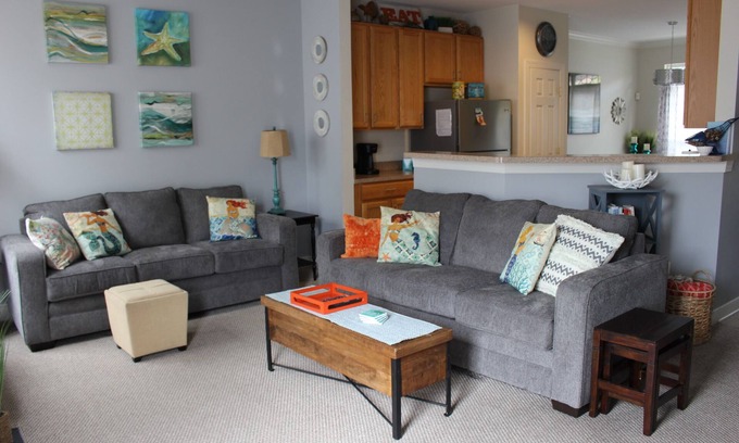 Villages of Five Points House | Book Your Dream Getaway: Oceanfront Retreats Await!