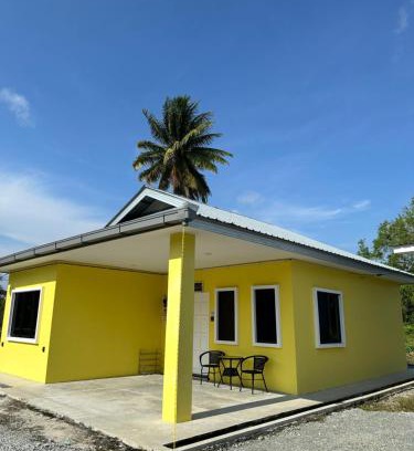 Mersing Ski Chalet | Guest Rated: NoWa Residence Rumah Kuning - Child Friendly Stay