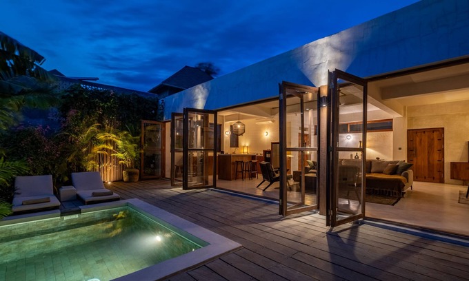 Uluwatu Villa | Relax at Nowhere Villa: 4-Star Getaway with Private Pool