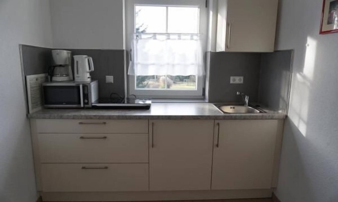Rust Apartment | Top-Rated Apartment for 5-8 Guests with Family-Friendly Amenities