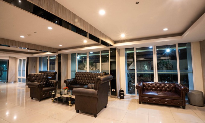 Lat Krabang Hotel | Comfortable NRC Residence Suvarnabhumi with Spa & Dining