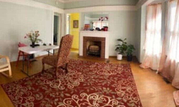 Downtown Berkeley House | Inviting 3-Bedroom Home with Patio & Family-Friendly Amenities