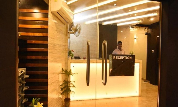 Howrah Hotel | Discover Nu Blue Moon Guest House with Family-Friendly Dining