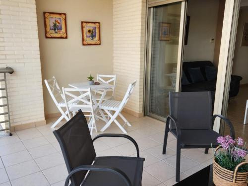 El Grau de Moncofa Apartment | Beautiful Oceanfront Apartment Steps from the Beach - MASBO 2