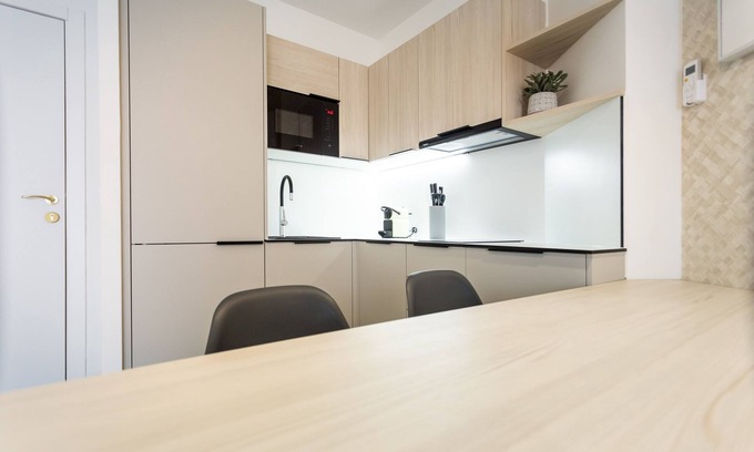 San Roque Apartment | Cozy Apartment with Free Parking and Spa Amenities