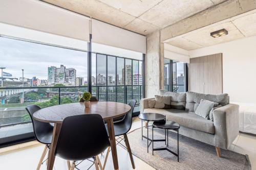Constitucion Apartment | Modern 4-Star Apartment Near Puerto Madero - Pet Friendly