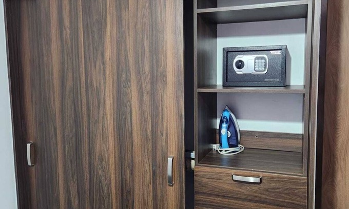 San Juan de Dios Apartment | Nuevo y amplio departamento en el centro de Guadalajara con alberca y gimnasio