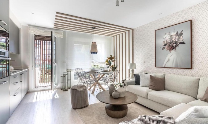 Algorta Apartment | Modern Retreat in Algorta with Parking & Family Friendly