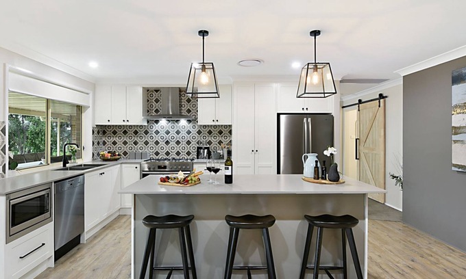 Nulkaba House | Discover Nulkaba House: Stylish Stay in Central Vineyards