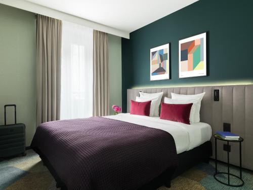 Ilot Sacre Hotel | Pet-Friendly Hotel Hubert Grand Place with Pool & Breakfast