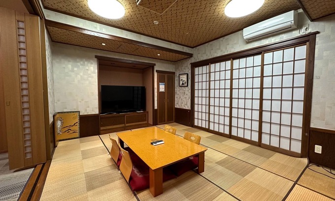 Numazu House | Spacious Numazu Port Side Deluxe Suite with Family Amenities