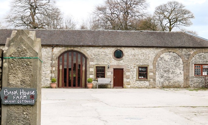 Newton Grange Cottage | Family-Friendly Character Cottage in Biggin Awaits You