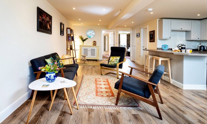 Skipton Apartment | Top-Rated Retreats at Number Seven for Memorable Stays