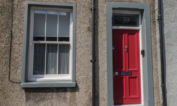 Newland Near Ulverston Cottage | Family-Friendly NUMBER THIRTY-NINE with Garden in Ulverston