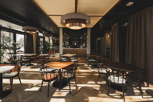 Rosenheim Hotel | Eco-Friendly NUNA: A Pet Accessible Retreat Awaits