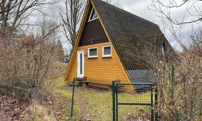 Feriendorf Eichwald House | Pet-Friendly Nurdachhaus in Palatinate Forest with Garden